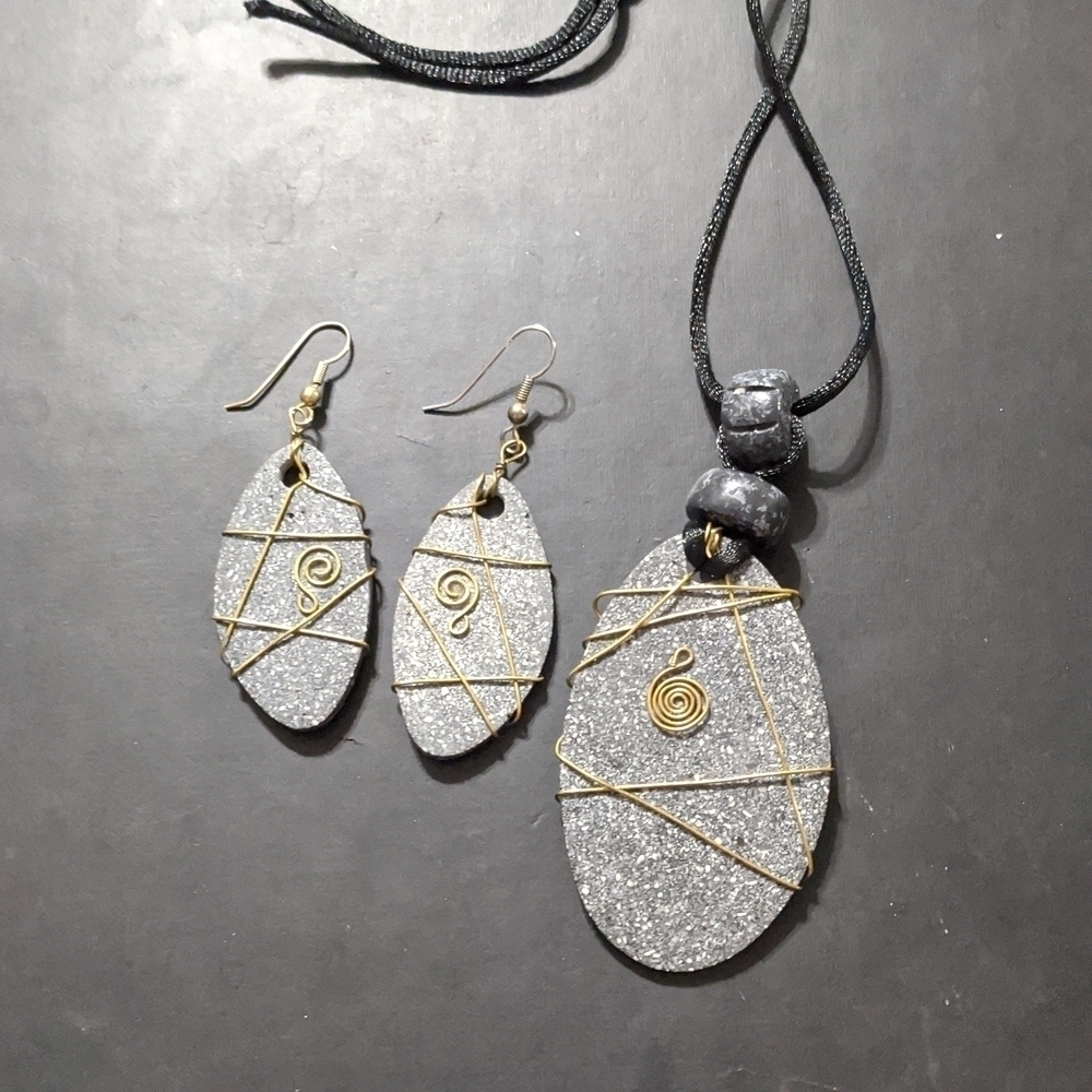 Gold Tone Wire Wrapped Grey Oval Resin Statement Necklace and Earrings Set